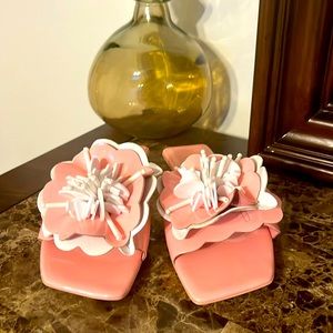 Jeffery Campbell Pink Blooms day Flat Sandals. New Without Box. Size 6